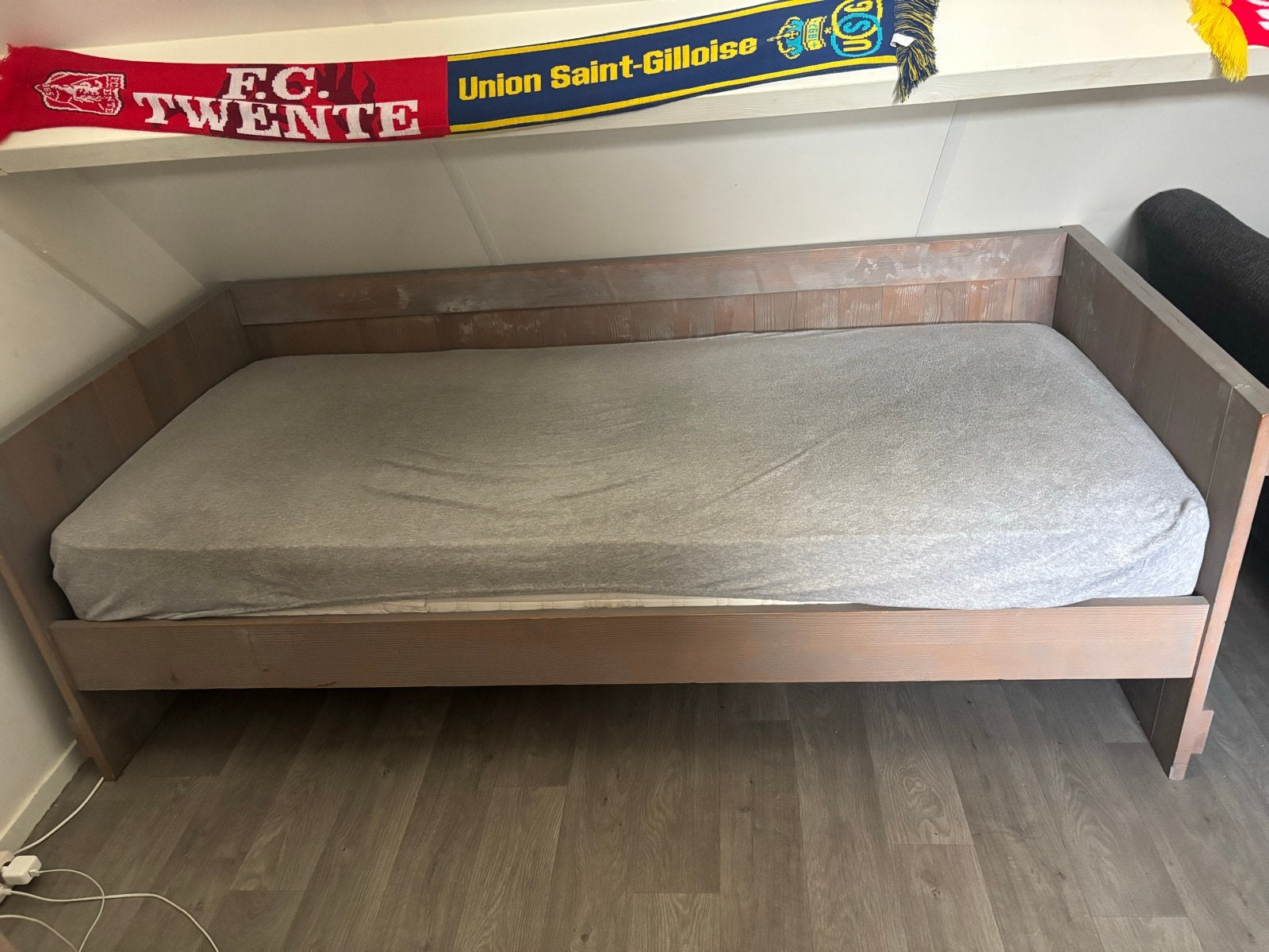 Houten eenpersoonsbed, Huis en Inrichting, Ophalen, Gebruikt, 90 cm, Eenpersoons