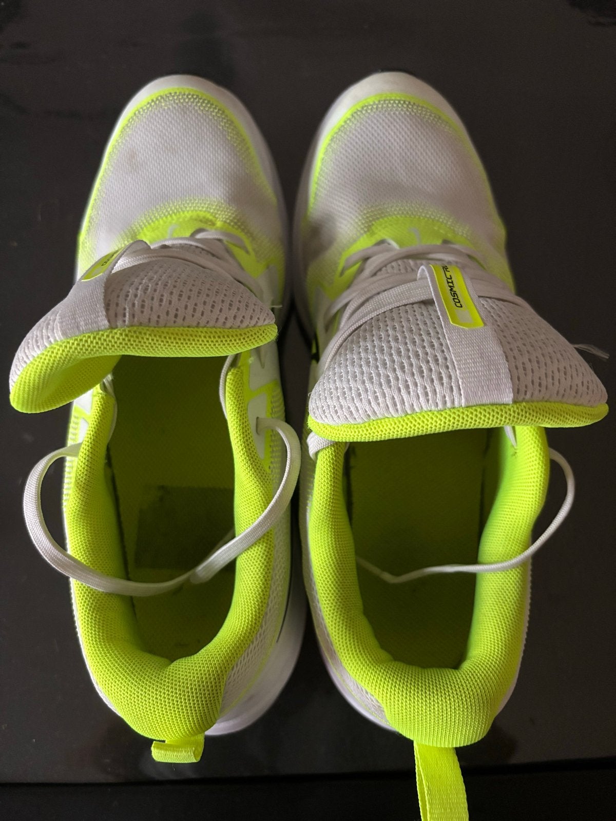 Nike Cosmic Run sneakers - Maat 39, Ophalen of Verzenden, Zo goed als nieuw, Jongen of Meisje, Sportschoenen
