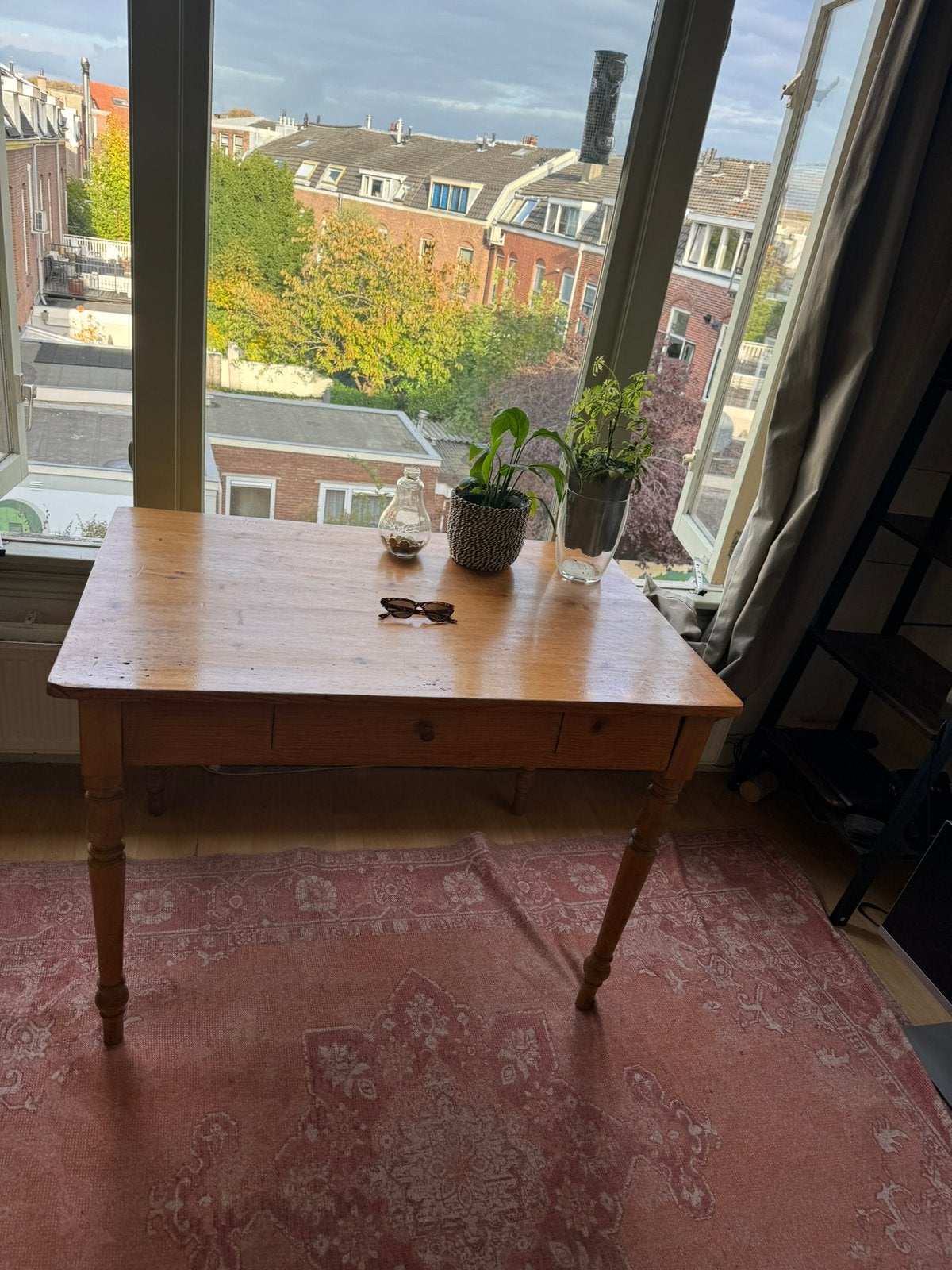 Oldskool houten bureau, Ophalen, Zo goed als nieuw