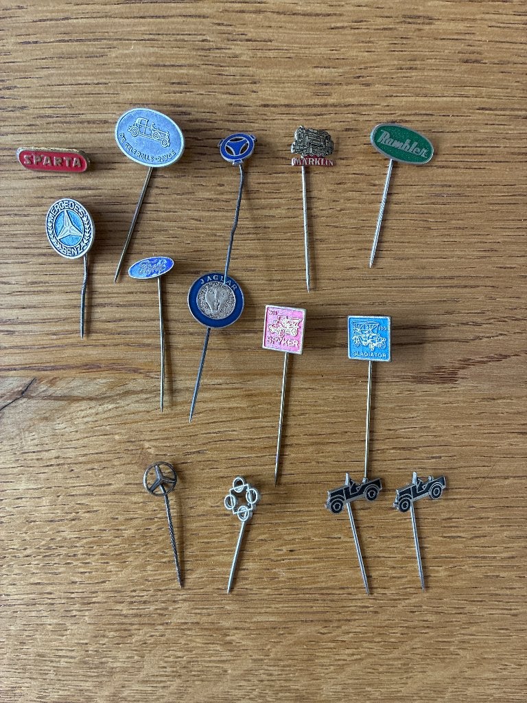 Vintage autospeldjes, Ophalen of Verzenden, Gebruikt, Transport, Speldje of Pin