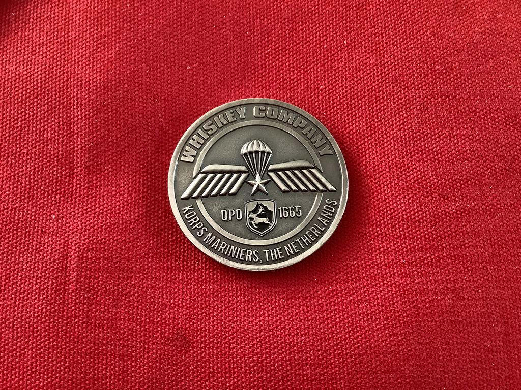 Coin van de Whisky Compagnie mariniers foto 2, Ophalen of Verzenden, Marine, Nederland, Embleem of Badge