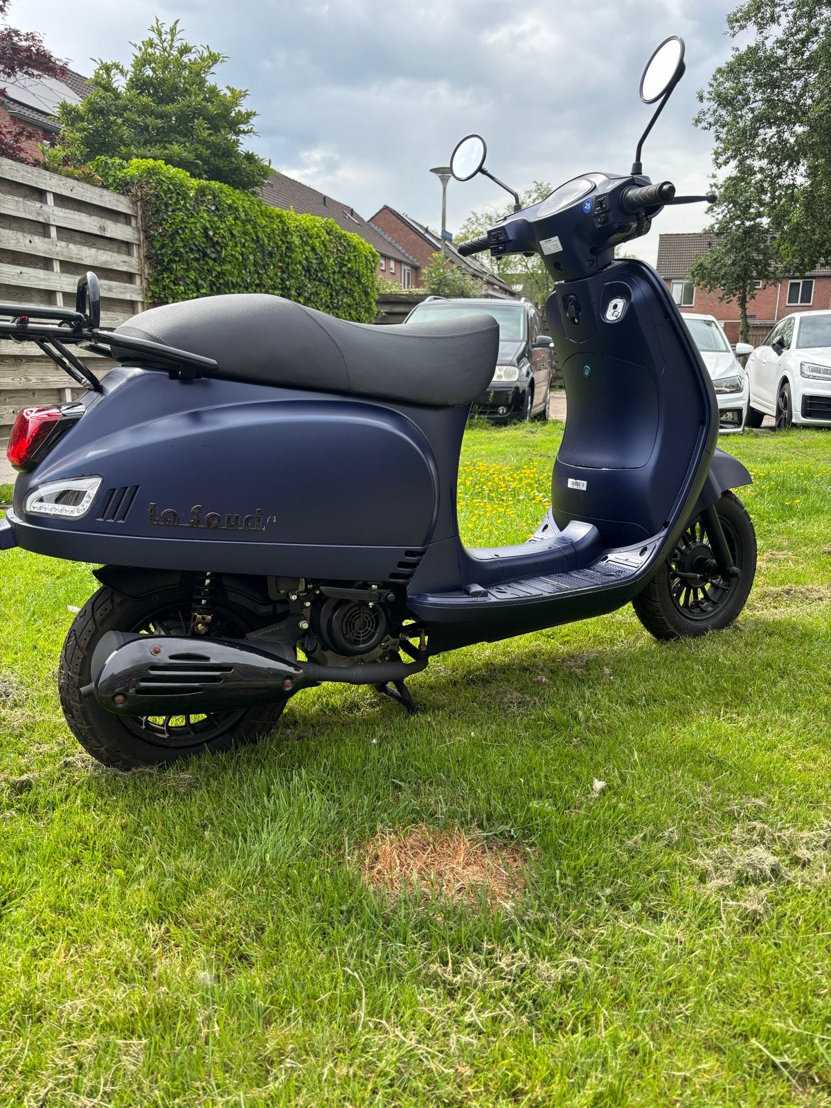 La Souris Scooter - Mat Blauw weinig km, Fietsen en Brommers, Snorfietsen en Snorscooters, Ophalen of Verzenden, Zo goed als nieuw