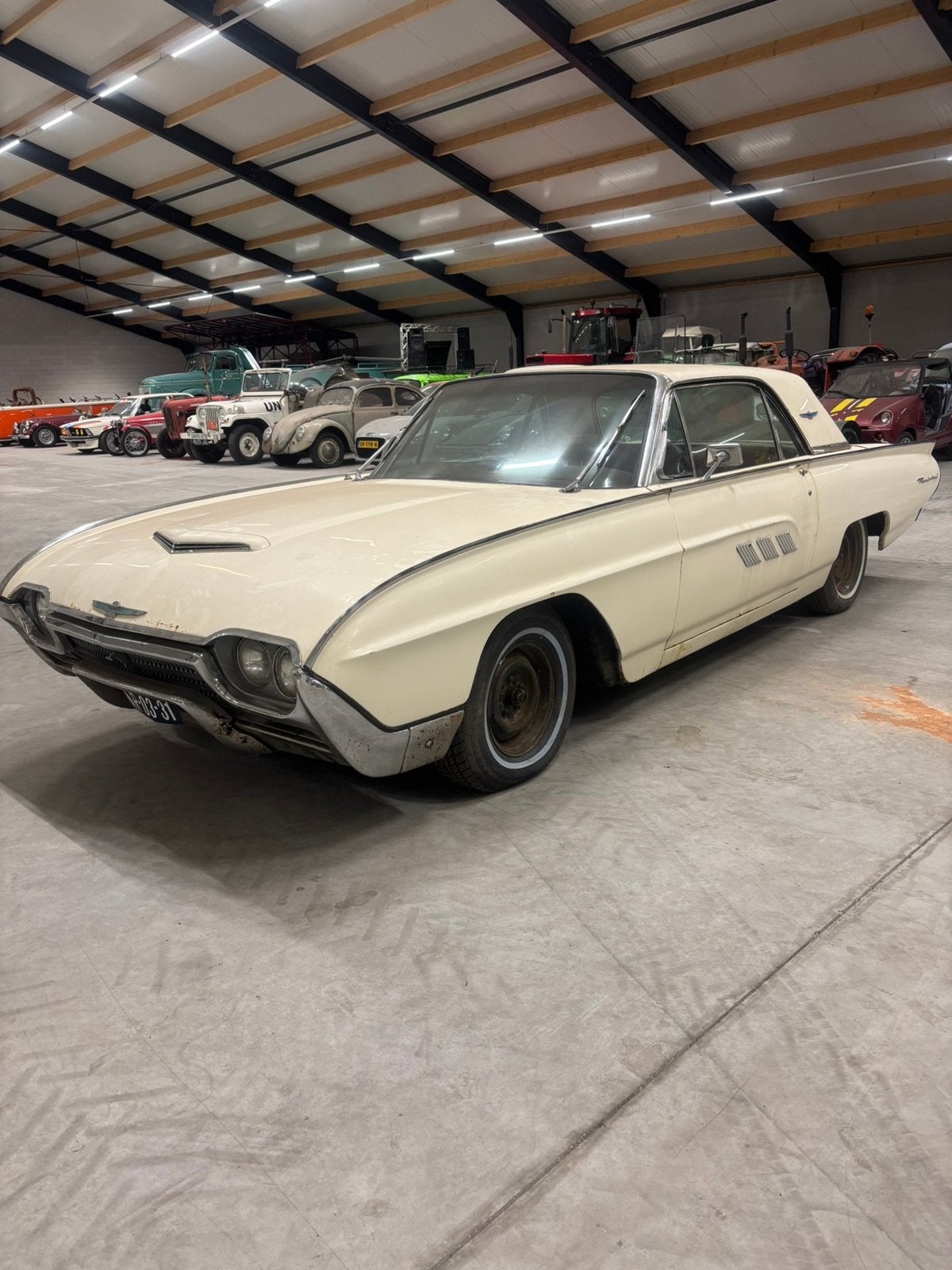 Ford Usa Thunderbird 6.4 v8 1963 schuurvondst, 8 cilinders, 4 stoelen, 1960 kg, Wit