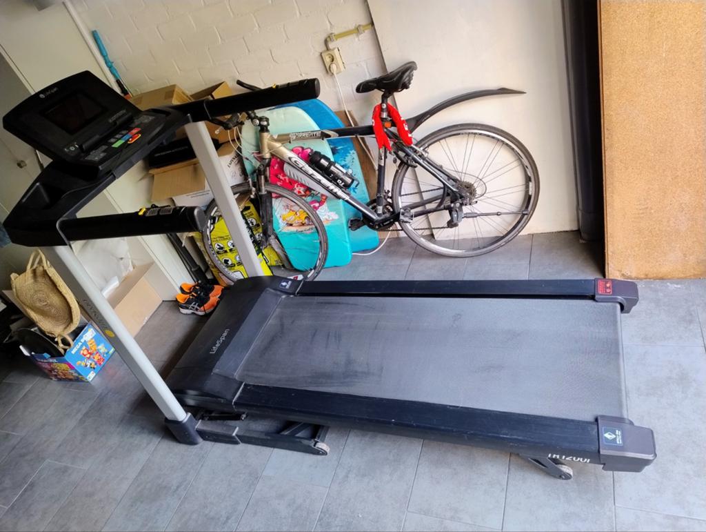 LifeSpan TR1200i professionele loopband, Ophalen, Zo goed als nieuw, Metaal, Loopband