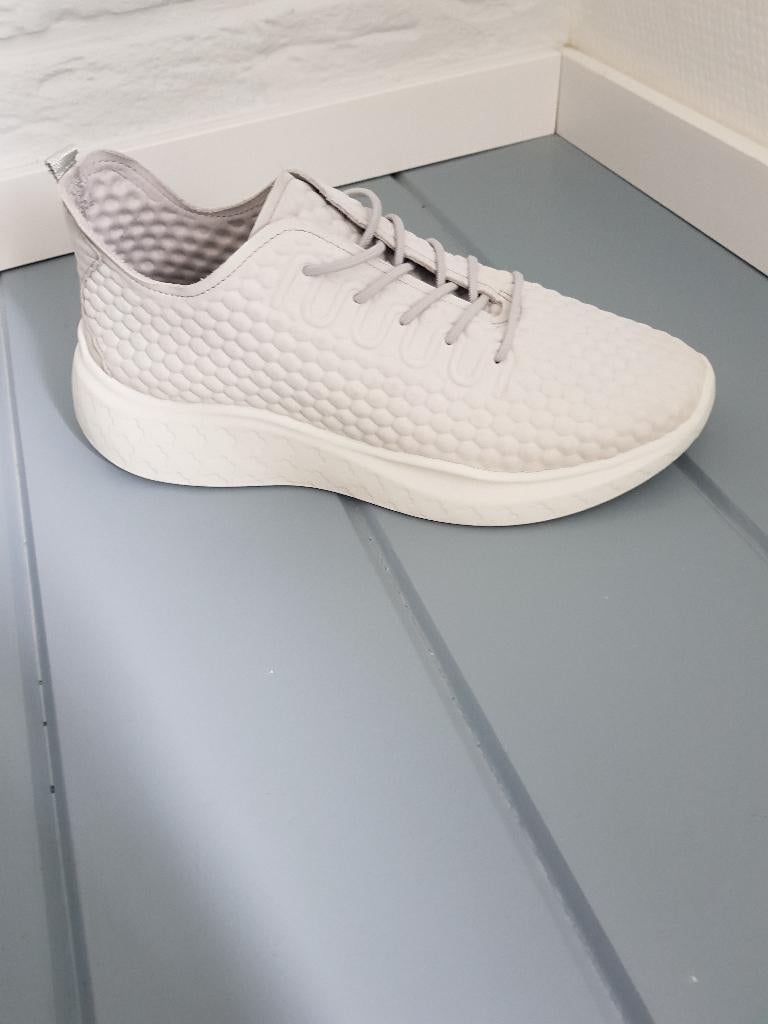 Nieuwe Ecco dames sneakers maat 39 in doos, Ecco, Nieuw, Ophalen of Verzenden, Sneakers of Gympen