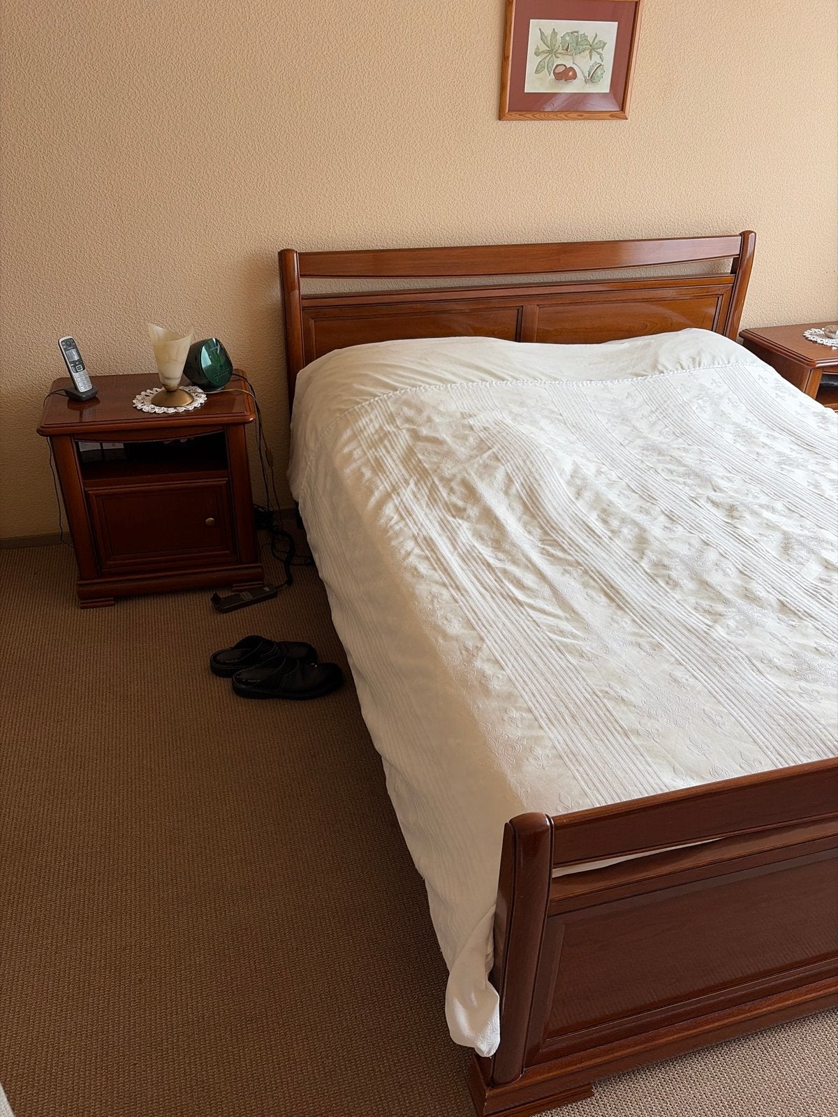 2persoons elektrisch bed met nachtkastjes en ladekast auping, Ophalen, Gebruikt, Bruin, Tweepersoons