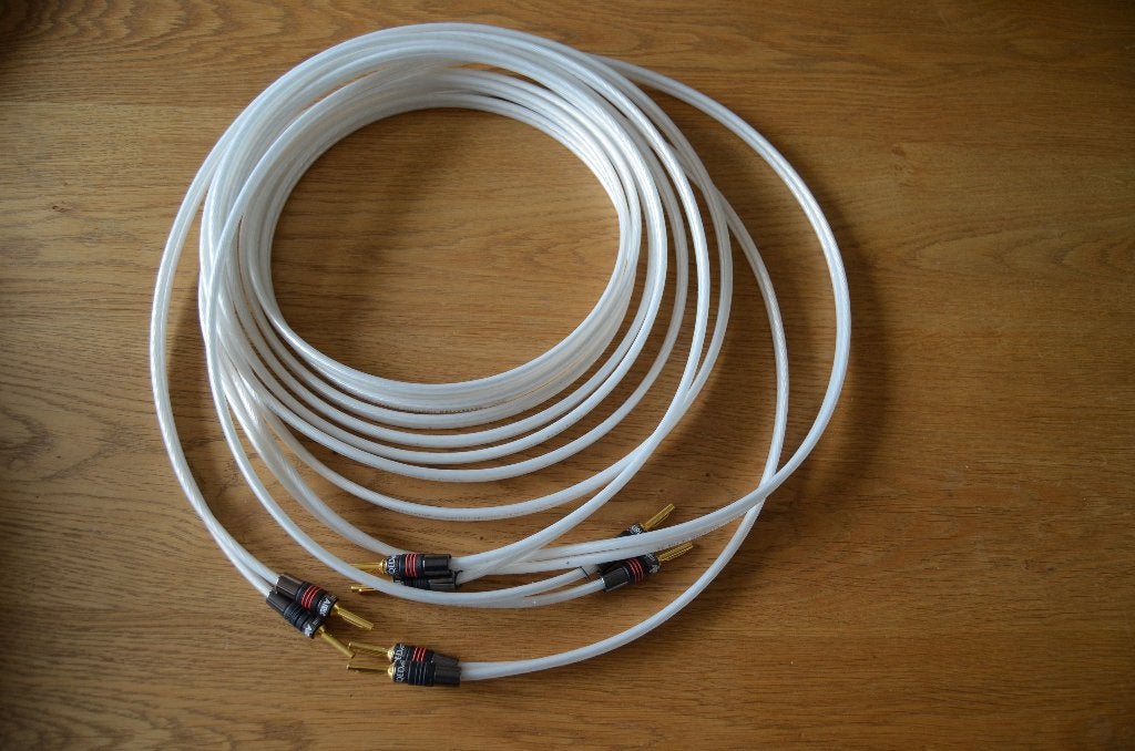 QED Revelation Signature Speaker Cables, Ophalen of Verzenden, Zo goed als nieuw, 60 tot 120 watt, Overige merken