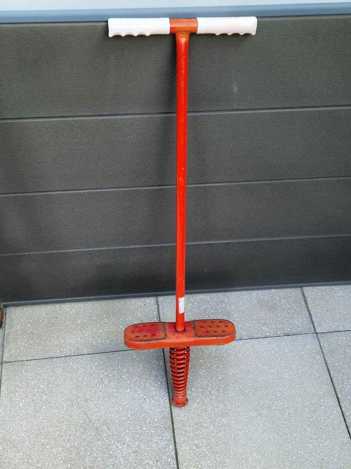 Vintage rode pogo stick ook wel springstok/kangoeroe stok., Ophalen of Verzenden