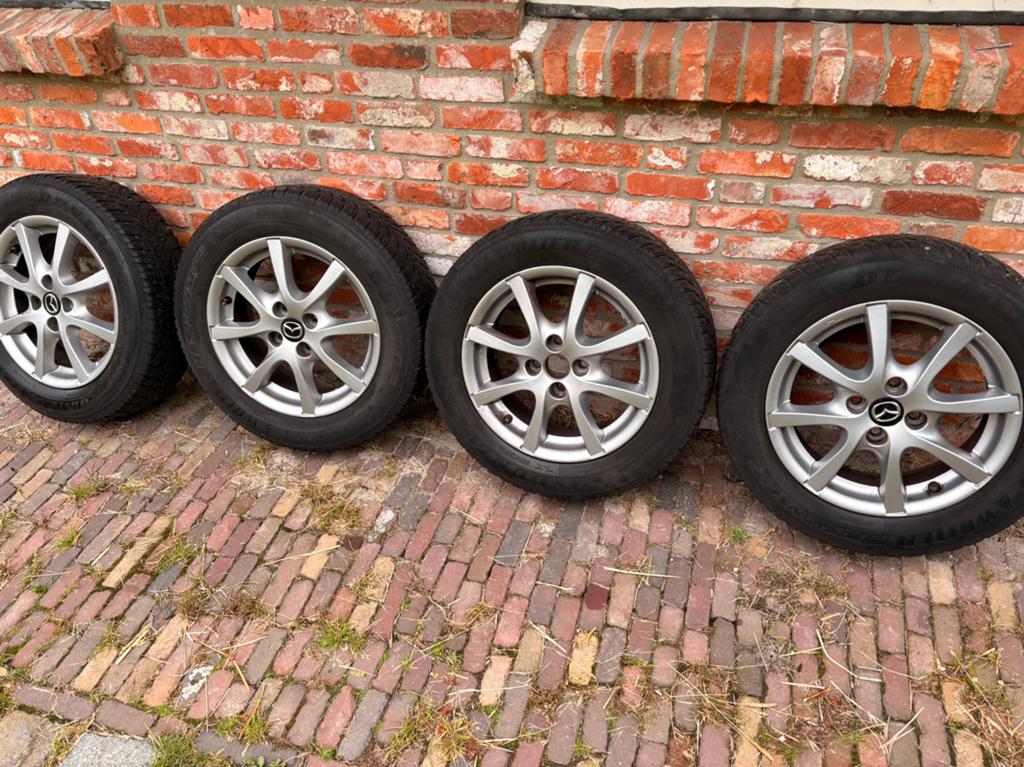 Set lichtmetalen velgen Mazda 2 2018, Ophalen, 15 inch, Banden en Velgen, 185 mm