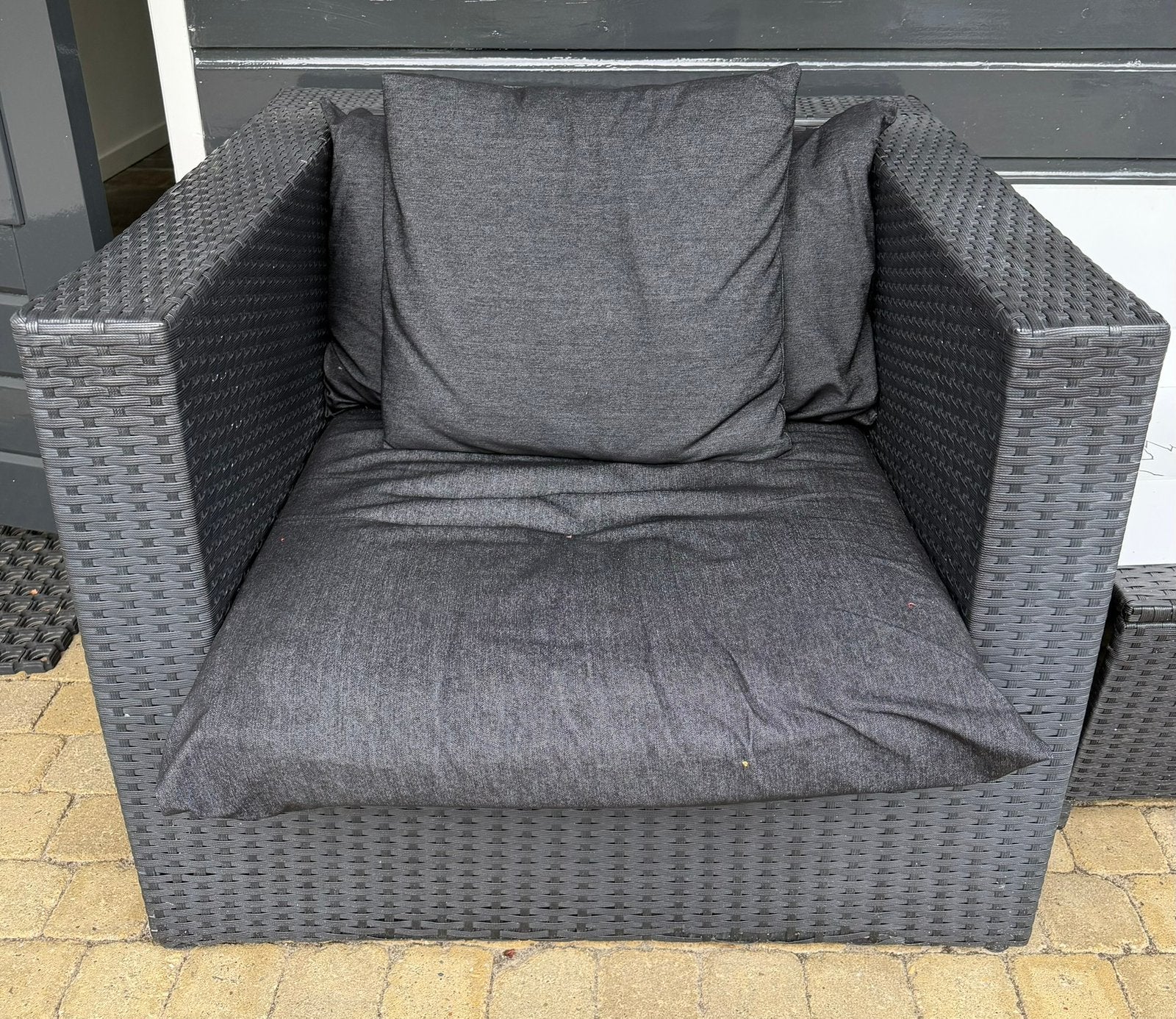 Gratis: comfortabele loungestoel voor buiten, Gebruikt, Wicker, Stoel, Ophalen