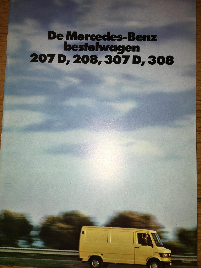 15x Mercedes brochures folders 207 208 Sprinter 307 308 Evel, Boeken, Ophalen of Verzenden, Zo goed als nieuw, Mercedes