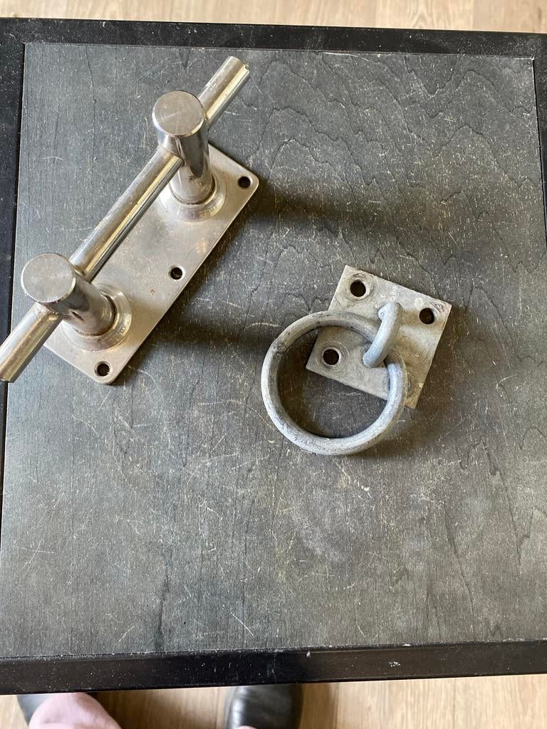 RVS Klamp en Gegalvaniseerde Ring, Ophalen, Zo goed als nieuw