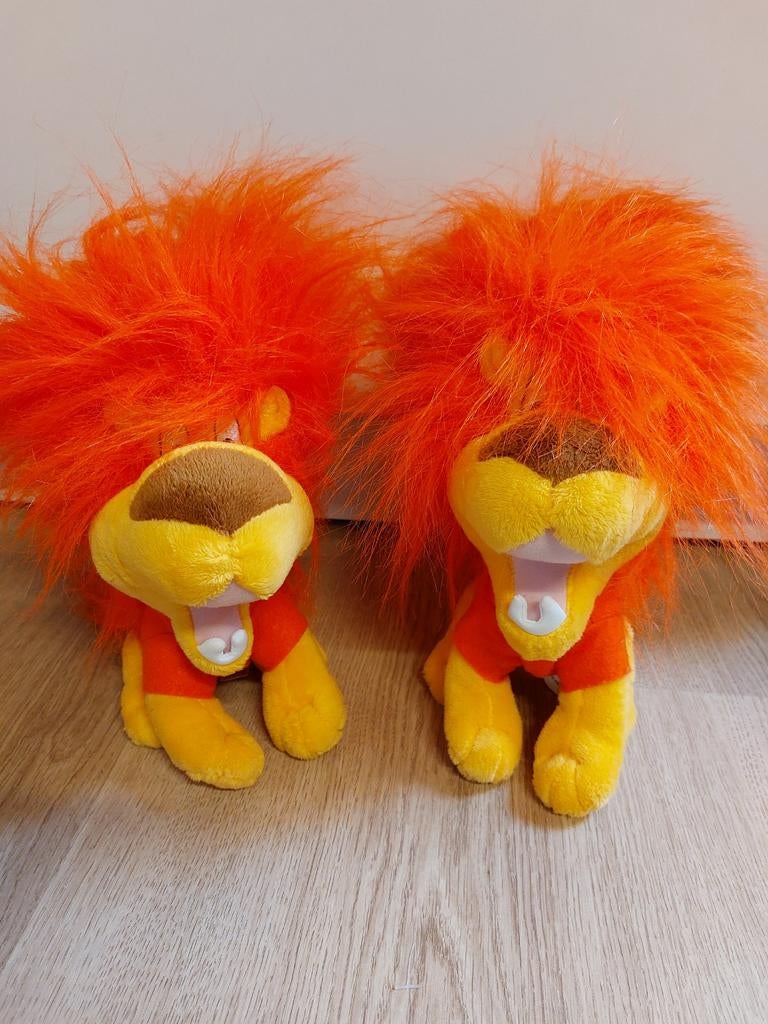 2x oranje wuppie leeuw knuffel, Ophalen of Verzenden, Overige typen