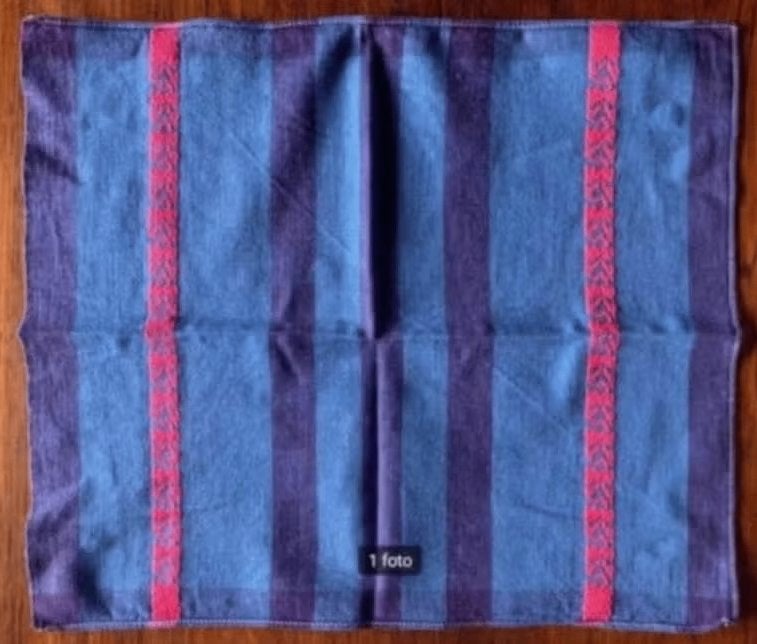 Blauw stoffen servet, kleedje, placemat rood-roze details, Ophalen of Verzenden, Zo goed als nieuw, Blauw