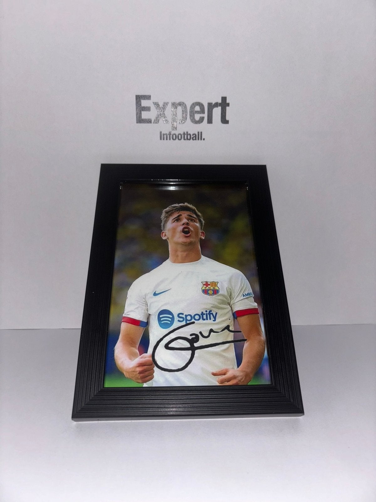 Gavi gesigneerde foto ingelijst - FC Barcelona, Ophalen of Verzenden, Nieuw, Buitenlandse clubs, Spelerskaart