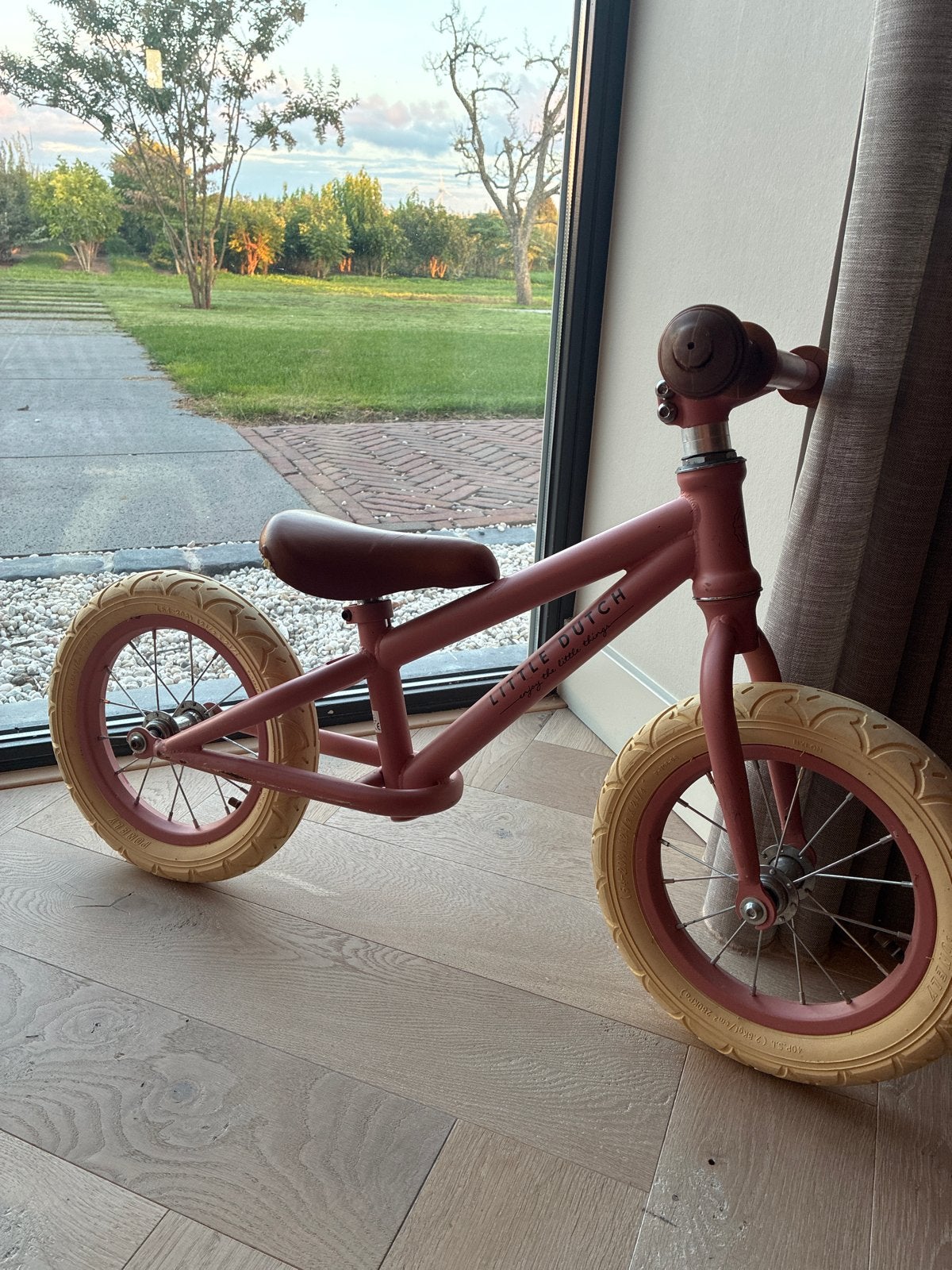 Little Dutch loopfiets roze, Fietsen en Brommers, Ophalen, Gebruikt, 16 tot 20 inch