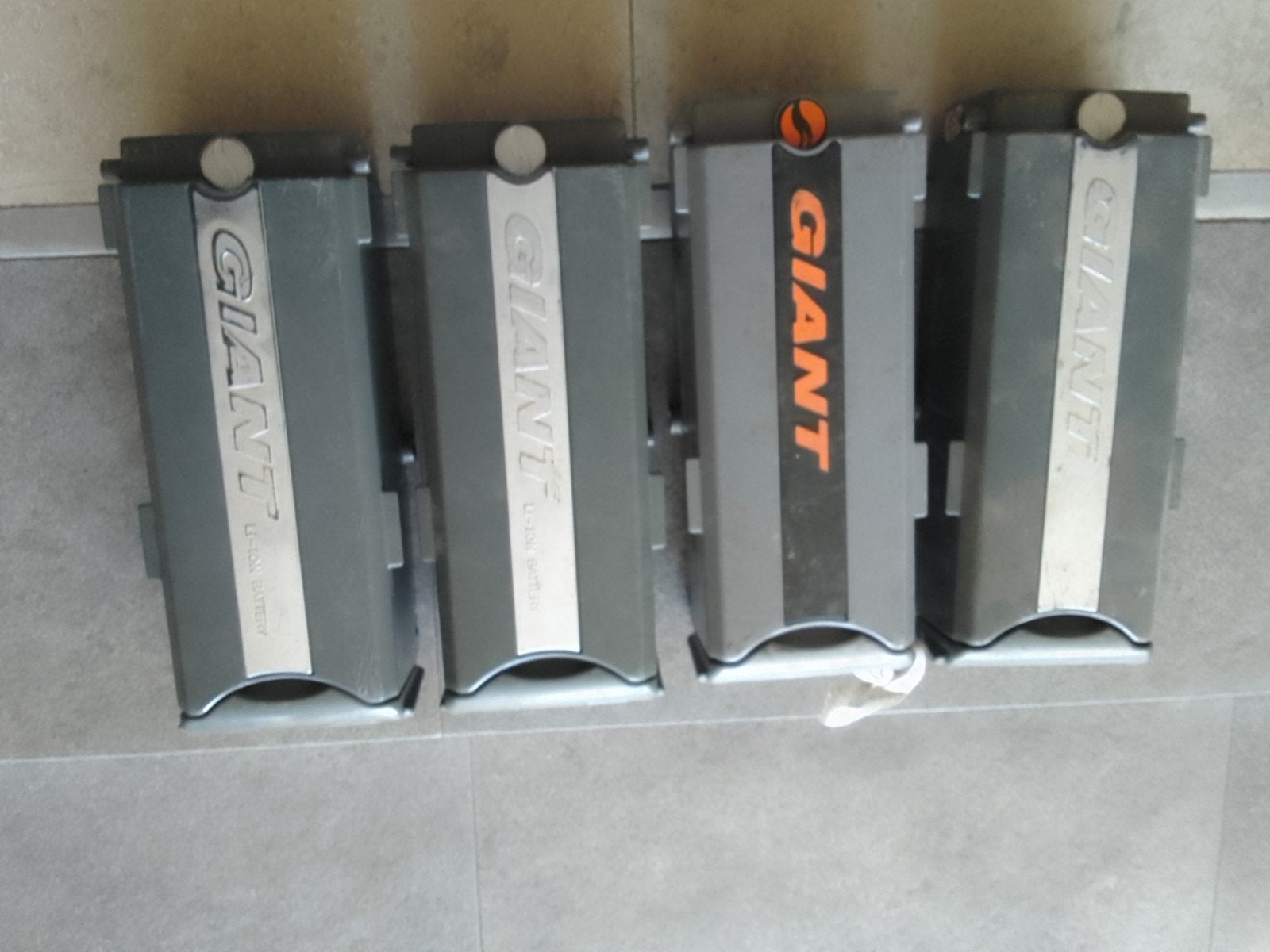 4 giant fietsbatterijen accu 26 volt 9 ah, Fietsen en Brommers, Gebruikt