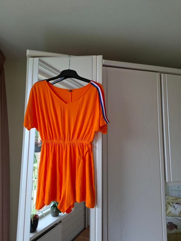 Pak met korte broek oranje maat 38 merk zeeman (ned.elftal?), Kleding | Dames, Maat 38/40 (M), Zeeman, Nieuw, Oranje