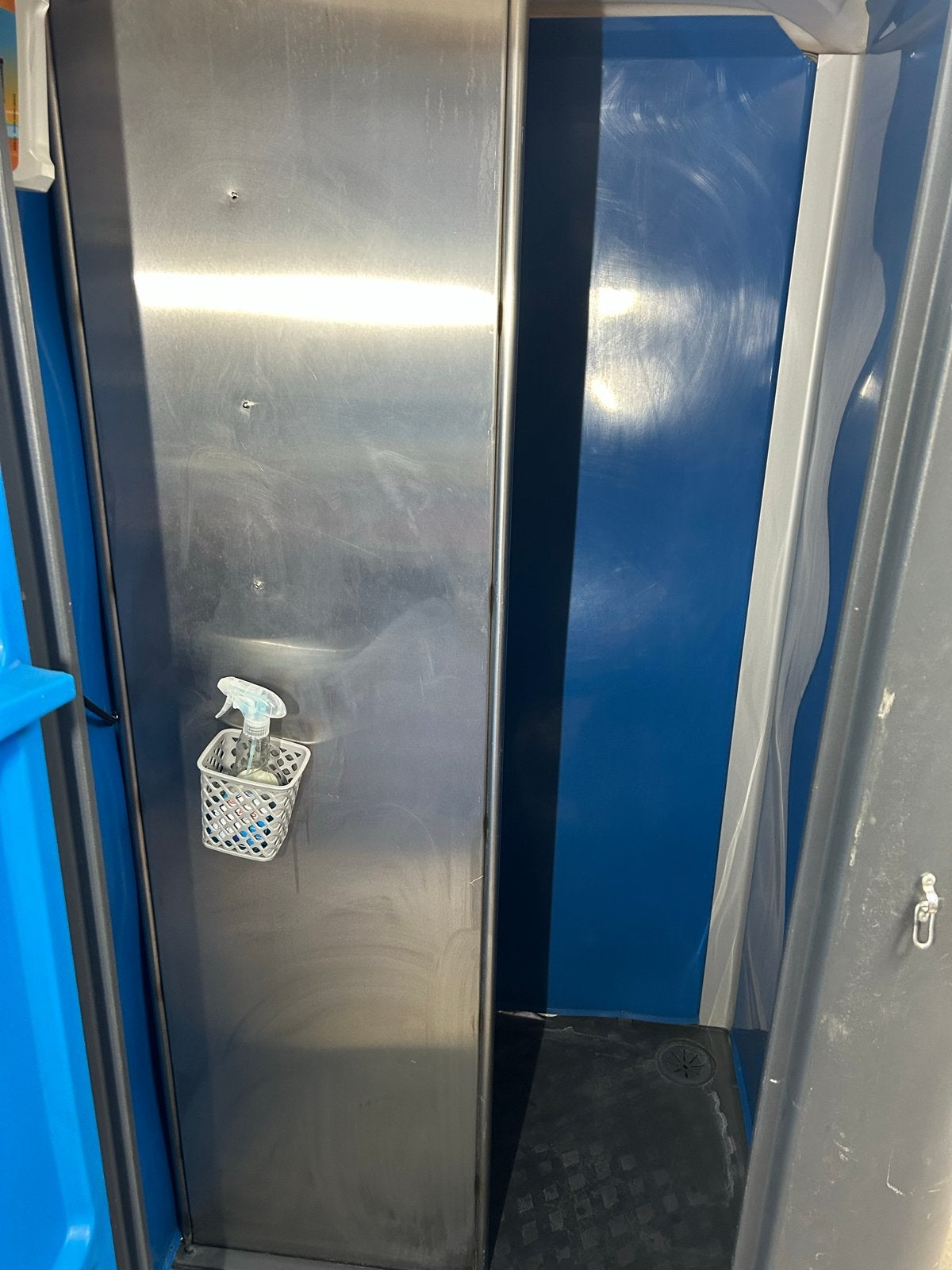 Mobiele douchecabine met boiler - Ideaal voor evenementen, Ophalen of Verzenden, Gebruikt, Rvs, Douche