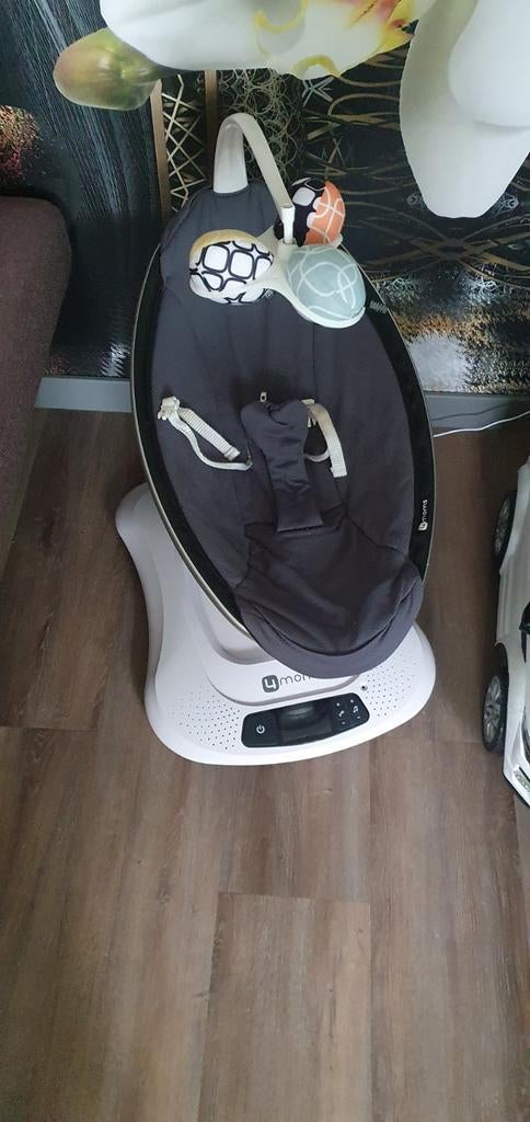 4moms mamaRoo 4.0 Elektrische Wiegstoel/Schommelstoel, Ophalen, Zo goed als nieuw