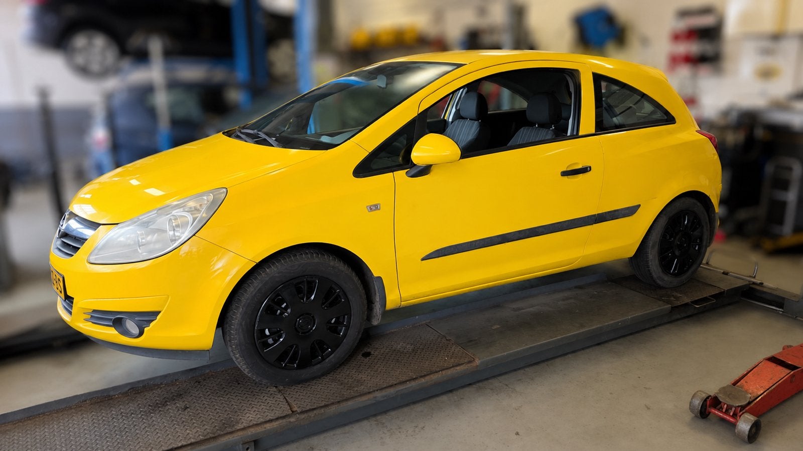 Opel Corsa 1.2 16V 3D WR 2007 Geel, Auto's, Opel, Particulier, Corsa, Airbags, Airconditioning, Centrale vergrendeling, Elektrische buitenspiegels