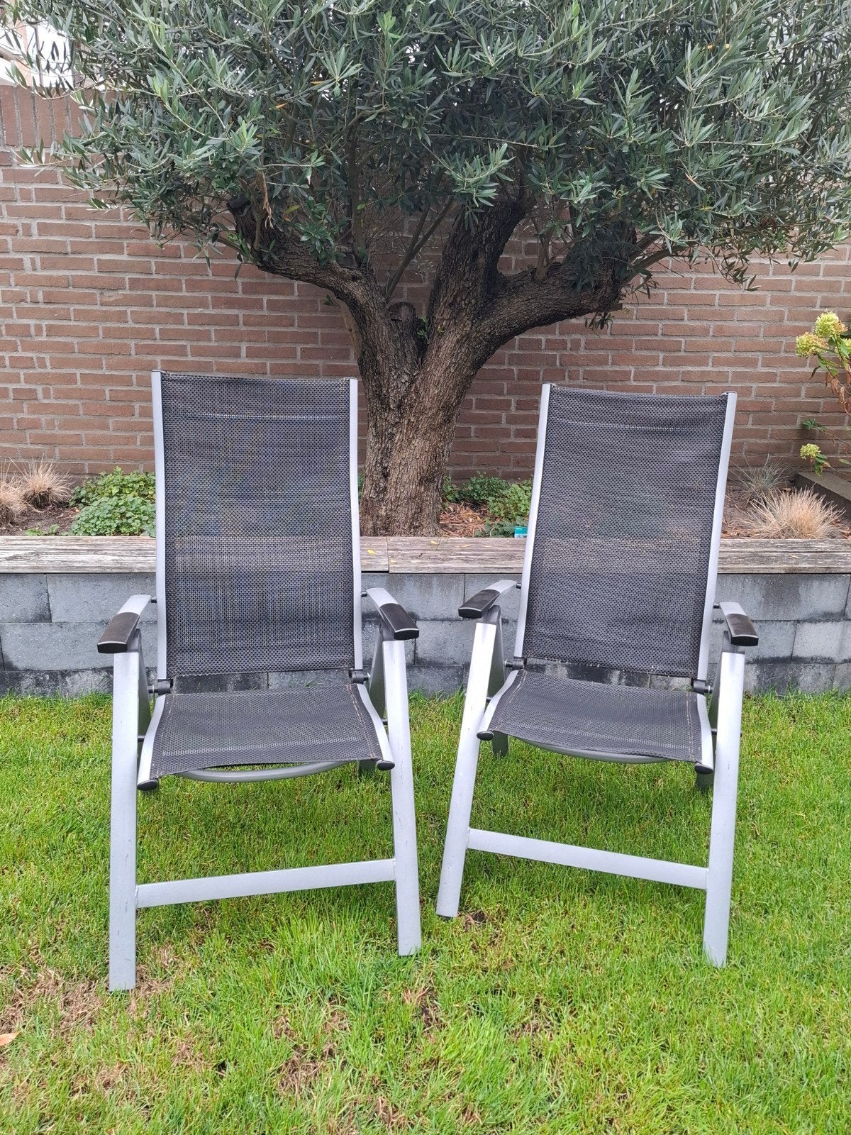2x verstelbare tuinstoelen, aluminium en textileen, Ophalen, Gebruikt, Aluminium, Verstelbaar