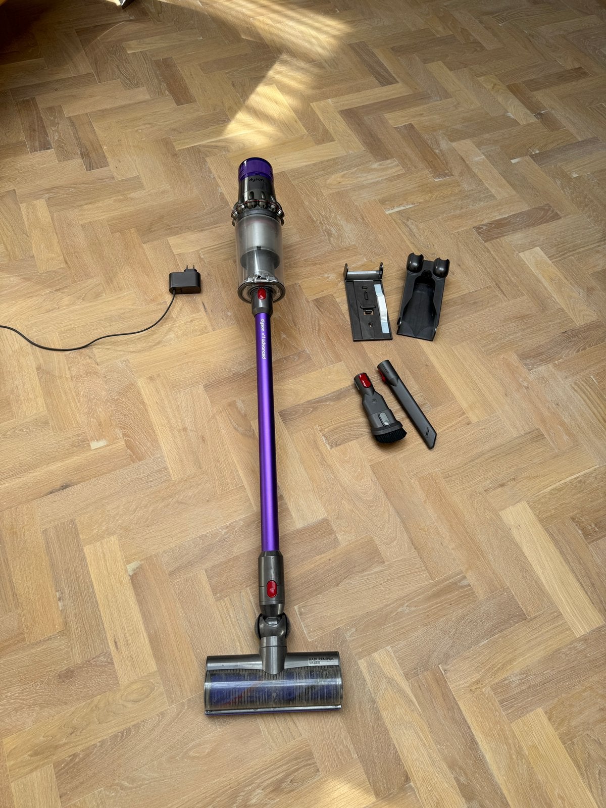Dyson v11 steel stofzuiger, Ophalen, Zo goed als nieuw