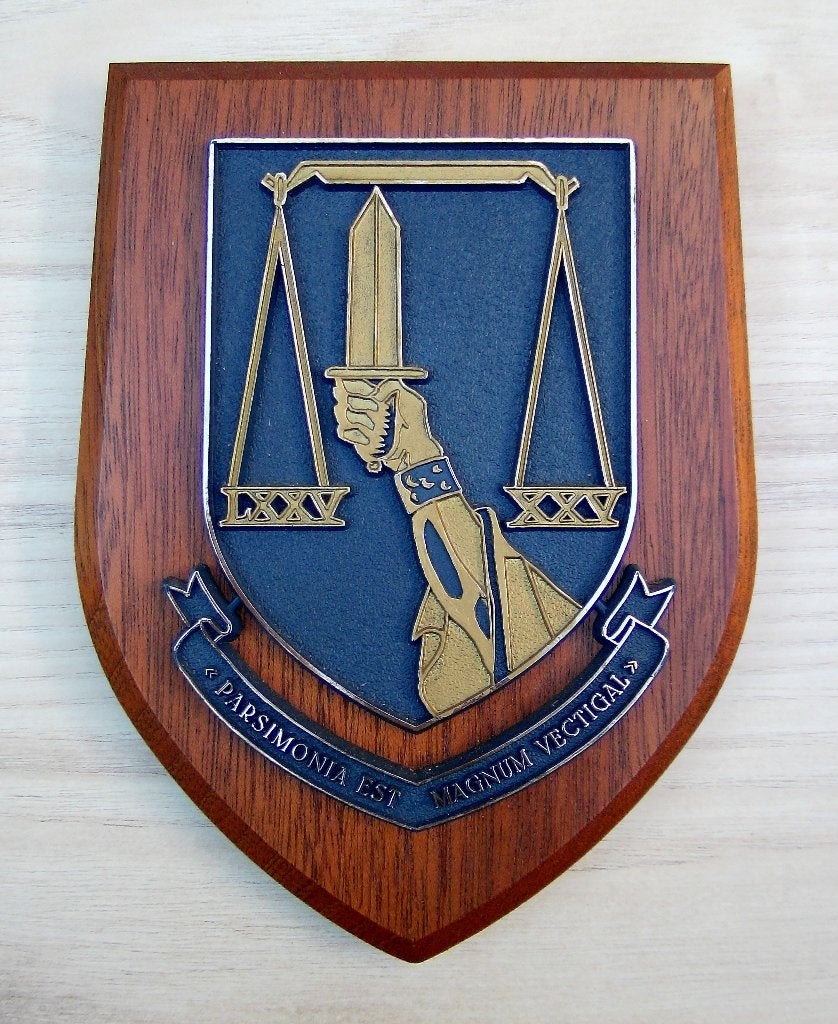 Wapenschild Directie Economisch Beheer Koninklijke Landmacht, Ophalen of Verzenden, Landmacht, Nederland, Embleem of Badge