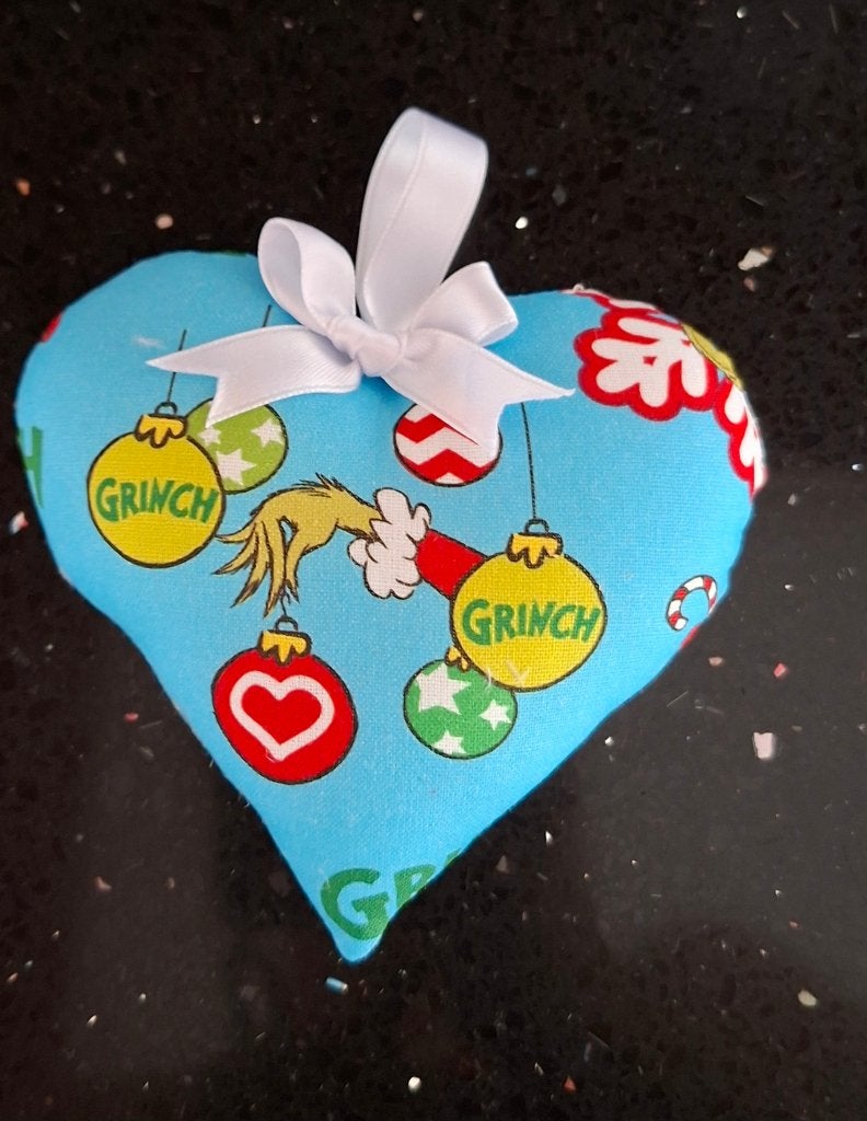 nieuw- The Grinch hanger/ hartje ( zijn hand met kerstbal), Ophalen of Verzenden, Nieuw, Film
