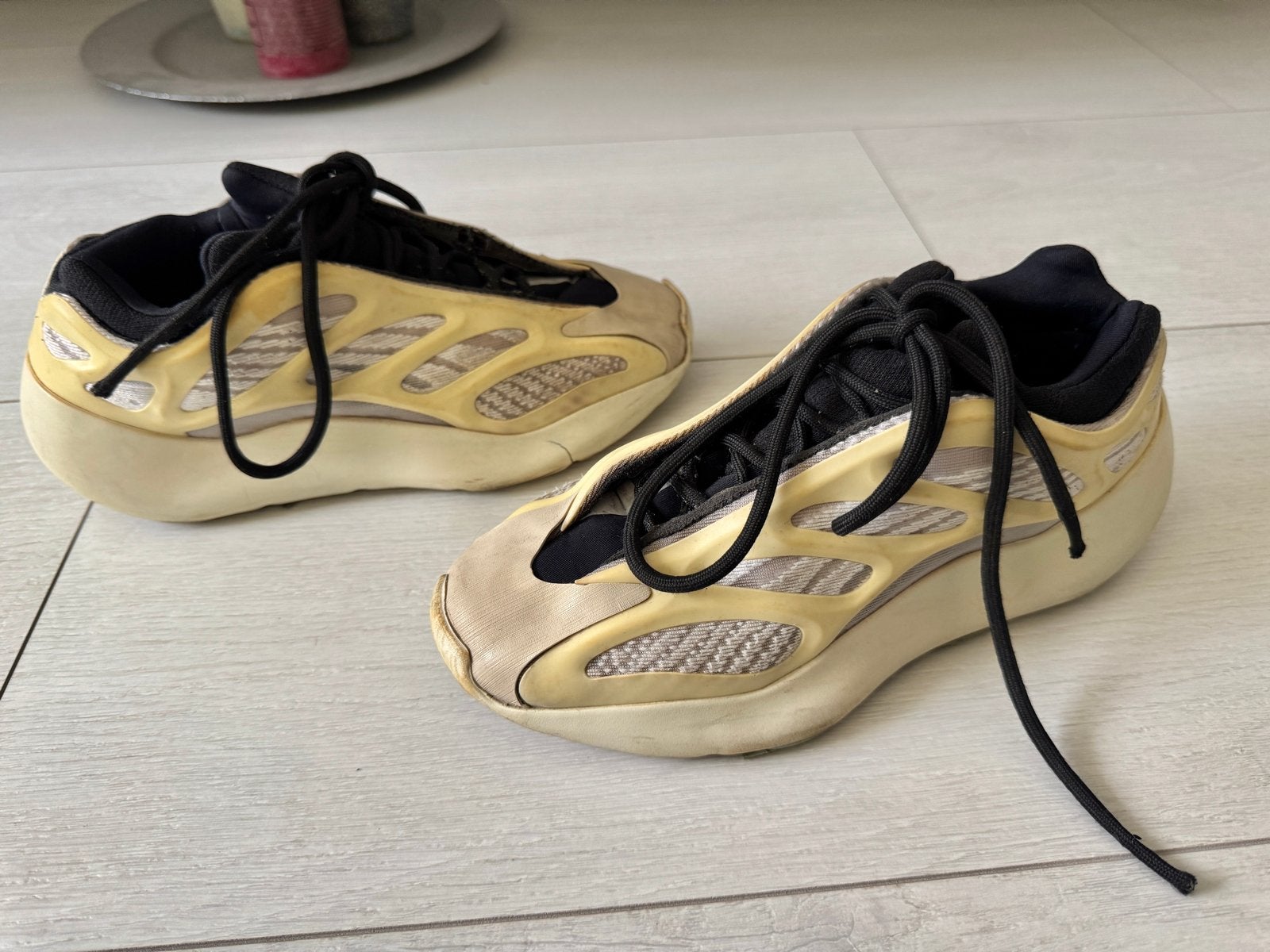 Yeezy 700 V3 Azael sneakers - Gedragen, Ophalen of Verzenden, Gedragen, Sneakers of Gympen