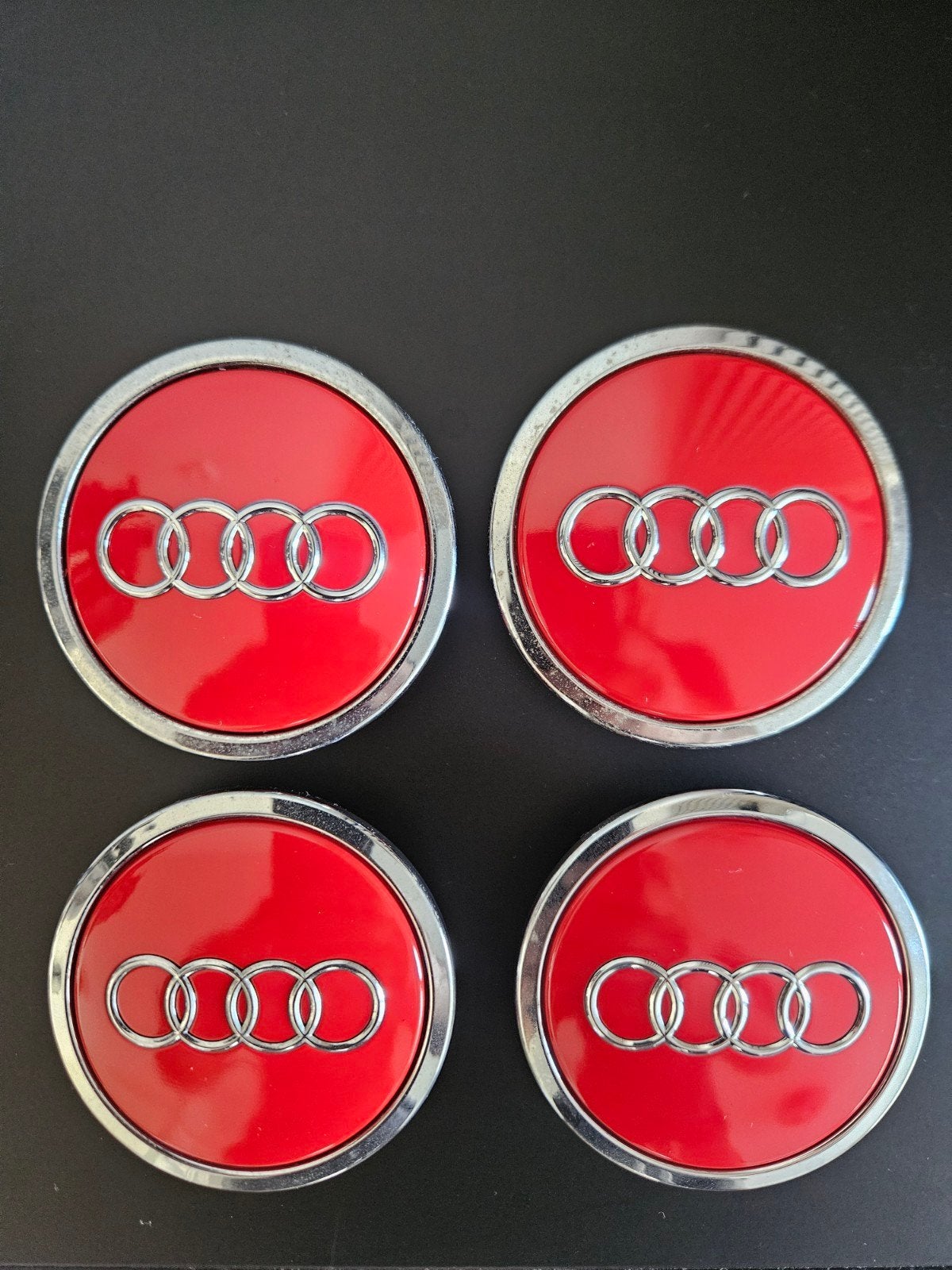 Audi naafdoppen naafkappen rood geel blauw, Ophalen of Verzenden, Zo goed als nieuw