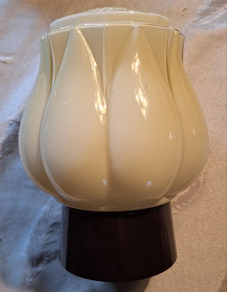 Thabur lamp met bakelieten bevestiging, Huis en Inrichting, Ophalen of Verzenden, Zo goed als nieuw