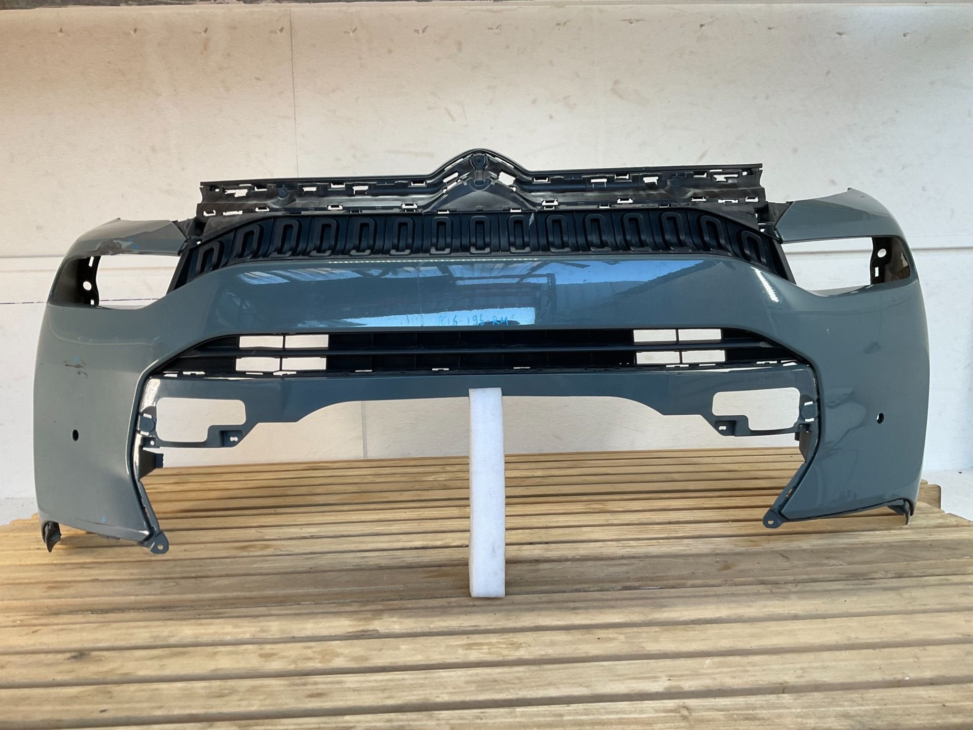 Bumper Citroen C3 Aircross Facelift 21-24 Voorbumper R2-196R, Gebruikt, Citroën, Ophalen of Verzenden, Bumper