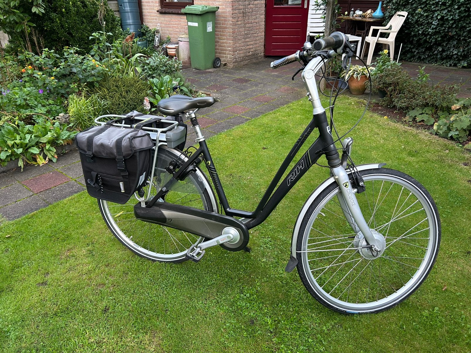 RIH Omega elektrische fiets e-bike., Zo goed als nieuw, 47 tot 51 cm, 50 km per accu of meer, Ophalen