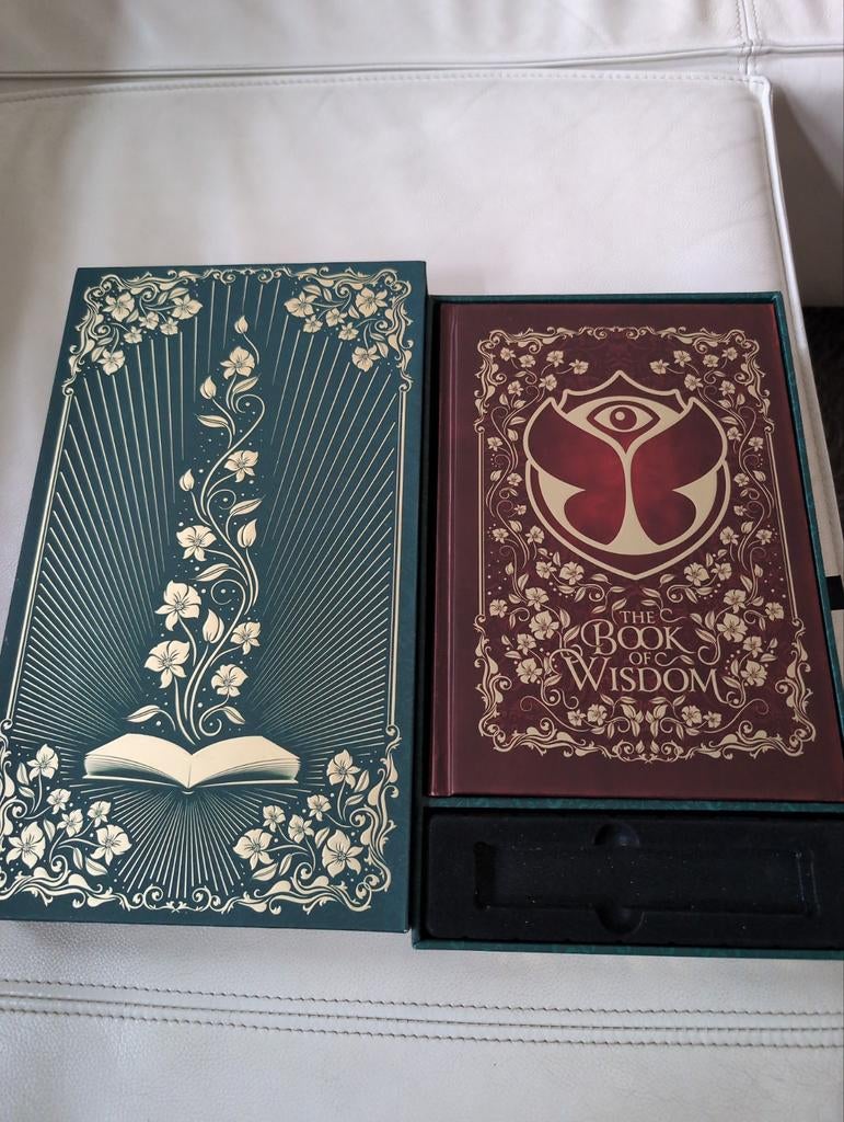 Tomorrowland Treasure Chest: The Book of Love (Nieuw), Ophalen of Verzenden, Nieuw