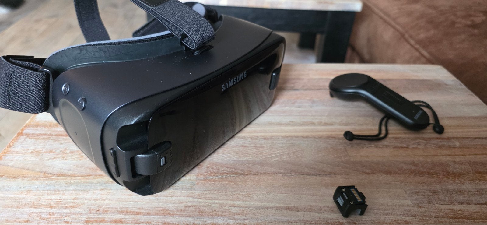 Samsung Gear VR met Controller (Powered by Oculus), Ophalen, Zo goed als nieuw, VR-bril, Telefoon