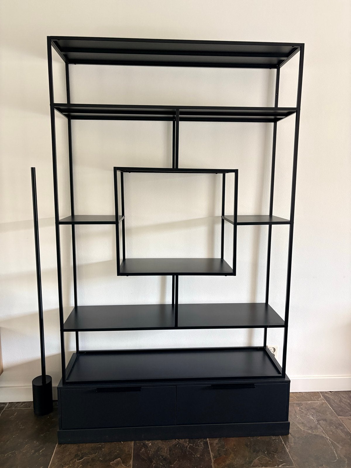 WOOOD Fons Vakkenkast - Metaal/hout - Zwart - 204x126x38, Huis en Inrichting, Ophalen, 100 tot 150 cm, 200 cm of meer, Zo goed als nieuw