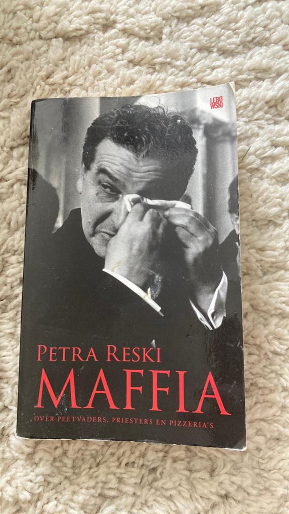 Petra Reski - Maffia, Ophalen of Verzenden, Zo goed als nieuw, Petra Reski