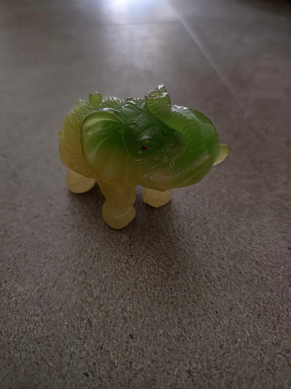 Jade Olifantje Beeldje Geluk & Decoratie, Ophalen of Verzenden, Nieuw, Dier