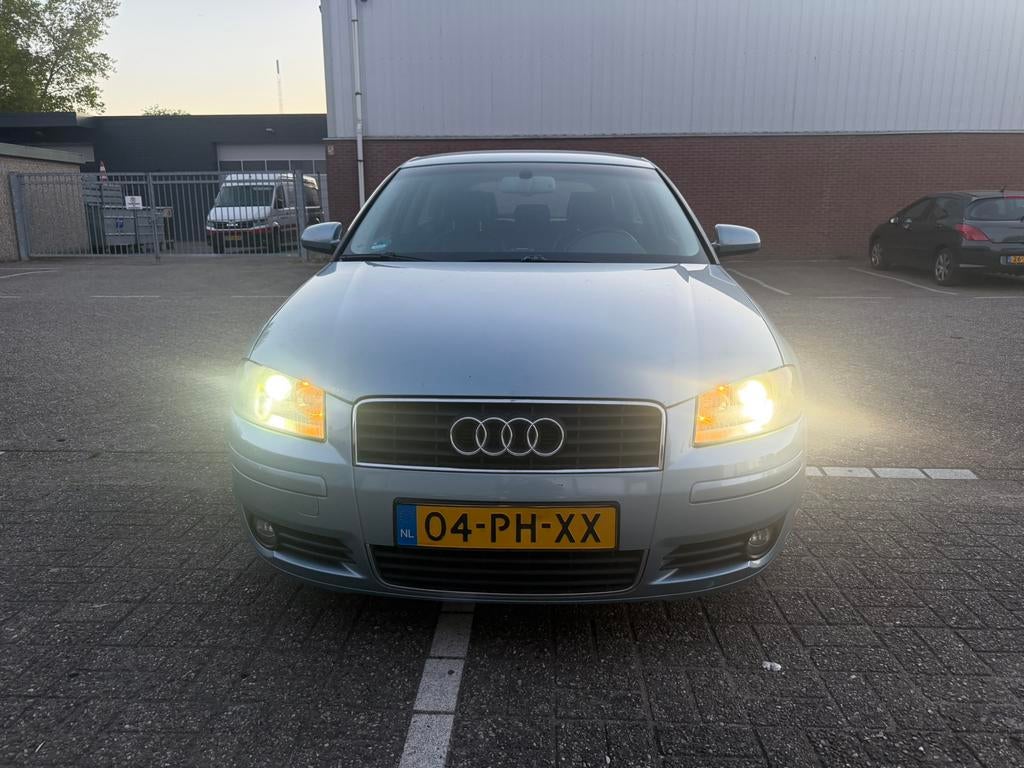 Audi A3 2.0 FSi 110KW AUT 3D 2004 Blauw Cilma Xenon apk nap, Auto's, Audi, 1280 kg, 4 cilinders, 1984 cc, Blauw