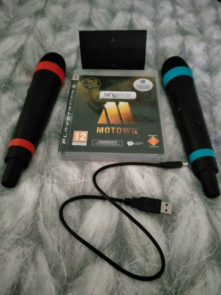 singstar motown met draadloze microfoons ps3, Ophalen, Muziek, Zo goed als nieuw, 3 spelers of meer