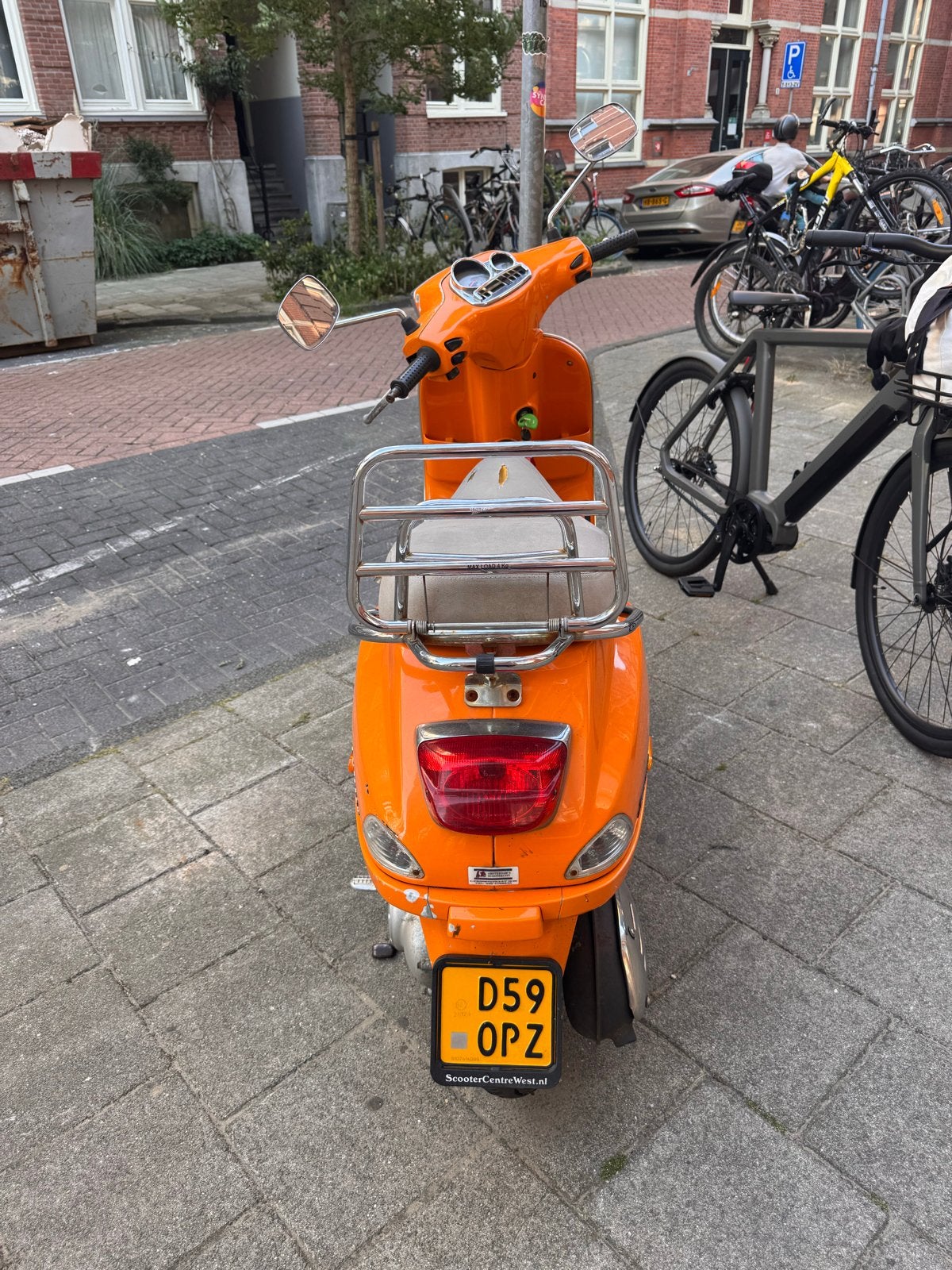 Vespa Piaggio Scooter uit 2013 - Goed onderhouden, Gebruikt, Overige modellen, Maximaal 45 km/u, Ophalen of Verzenden