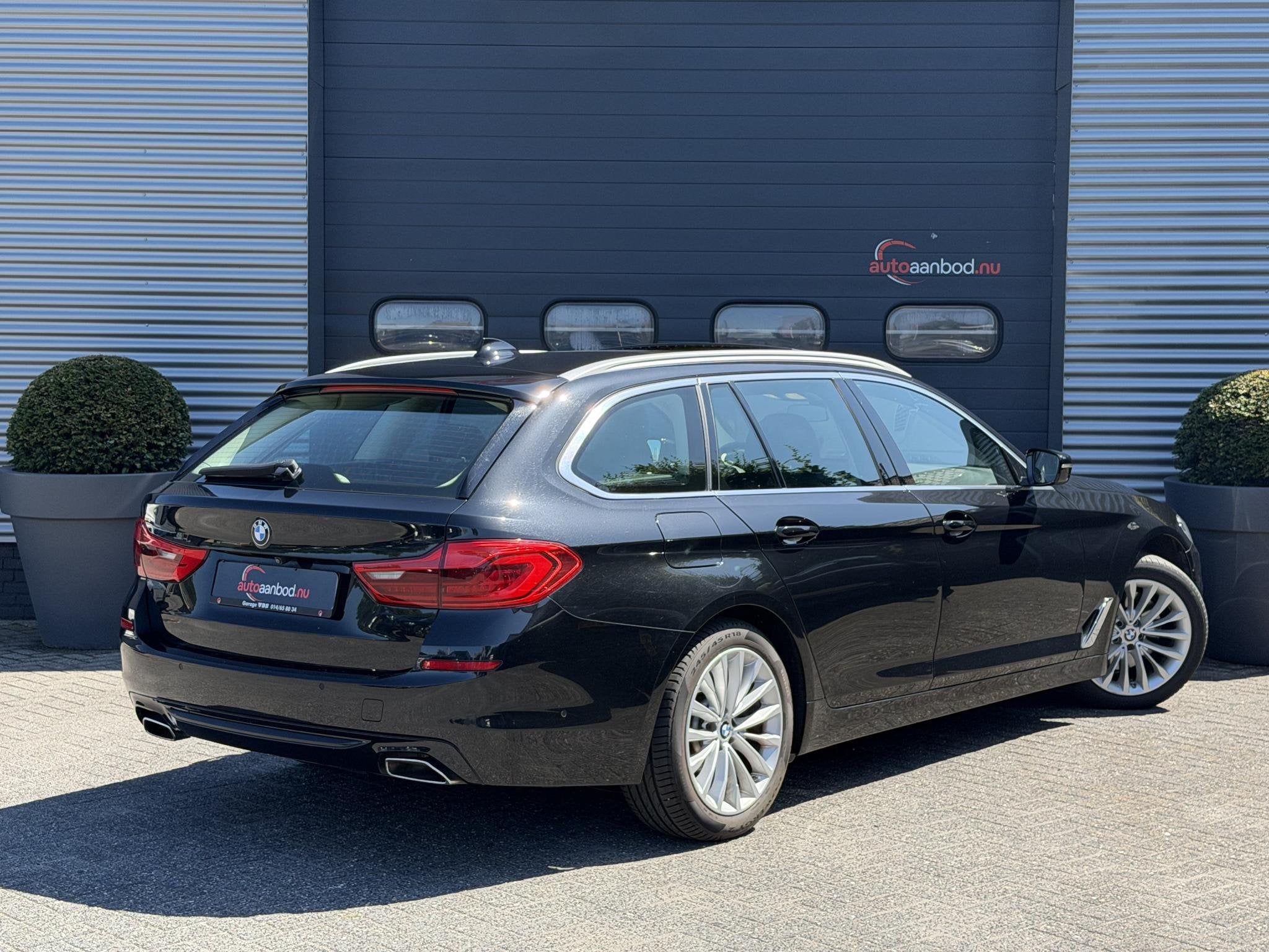 BMW 5-serie Touring 540i xDrive High Executive Edition | Pan, Automaat, Gebruikt, Automatische klimaatregeling, Vierwielaandrijving