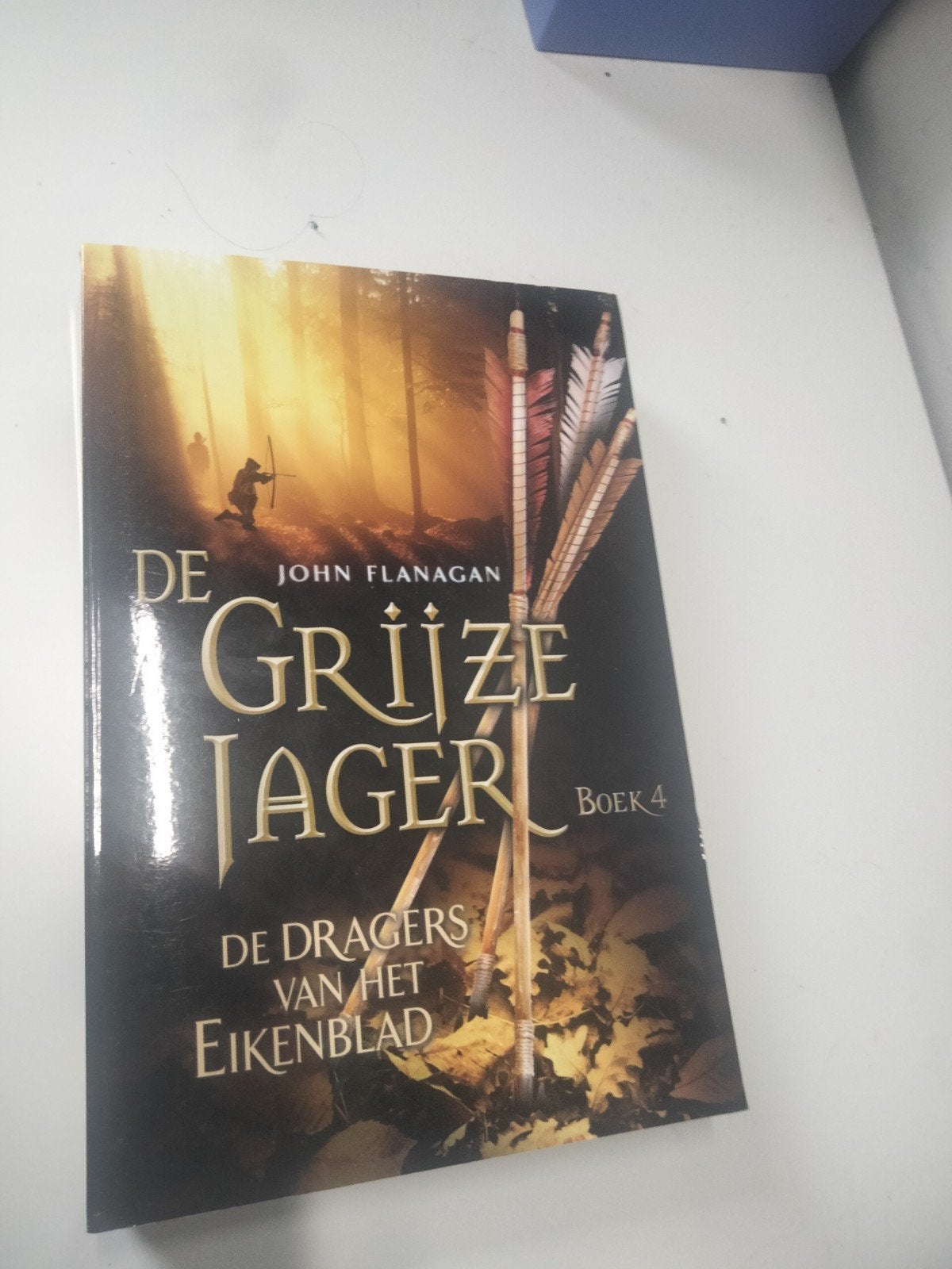 De Grijze Jager Boek 4: De Dragers van het Eikenblad, Verzenden, Zo goed als nieuw, John Flanagan