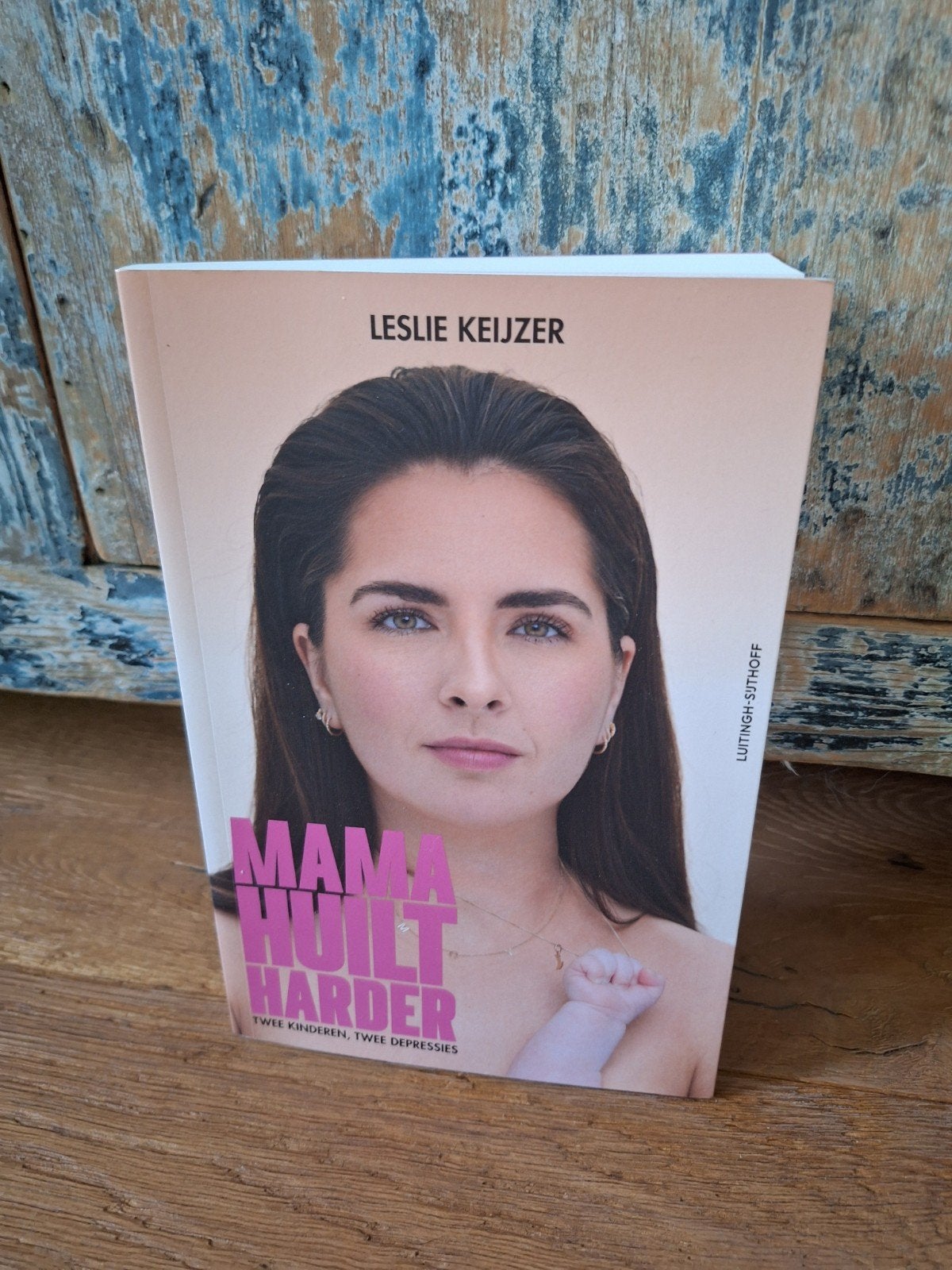 Leslie Keijzer - Mama huilt harder, Boeken, Ophalen, Zo goed als nieuw, Leslie Keijzer
