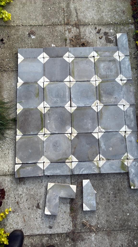 Restje oude vloertegels 20 x 20 cm, Doe-het-zelf en Verbouw, Tegels, Ophalen, Overige materialen, Gebruikt, 20 tot 40 cm