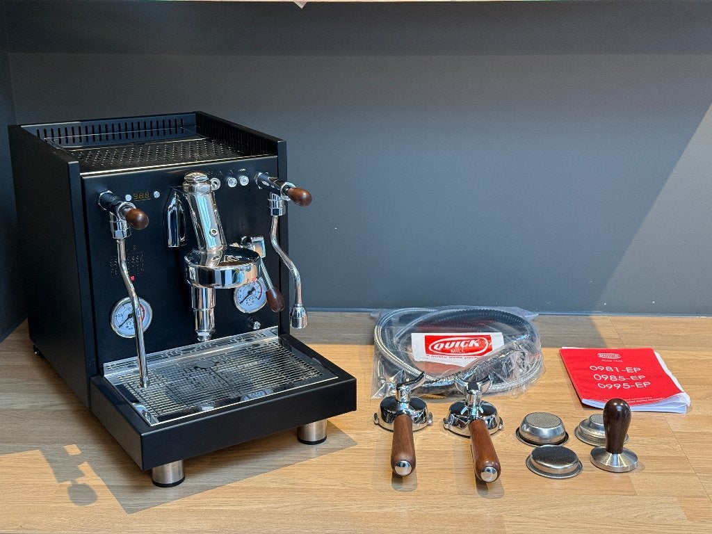 Quickmill Emilia PID specialmodel Black, Garantie, Witgoed en Apparatuur, Espresso apparaat, Quick mill, Zo goed als nieuw, Afneembaar waterreservoir
