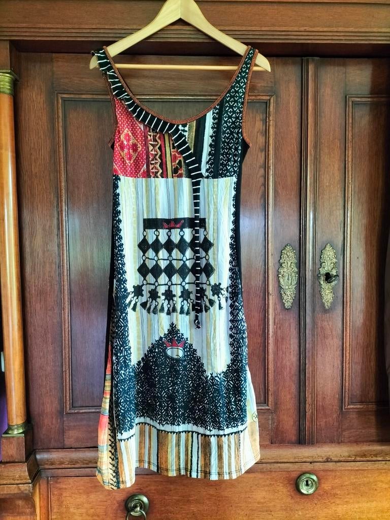 jurk / zomerjurk van Save the Queen maat M, Kleding | Dames, Jurken, Save the Queen, Zo goed als nieuw, Knielengte, Ophalen