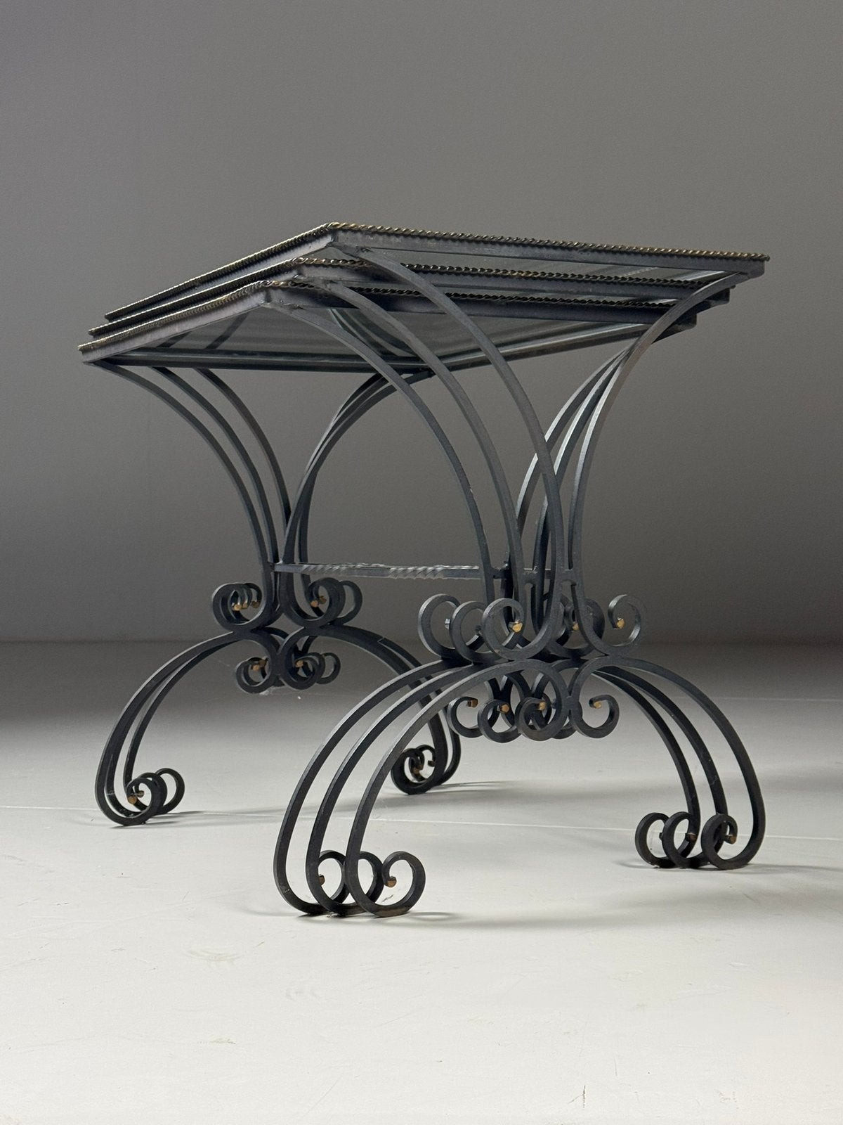 Set smeedijzeren nesting tables, Ophalen of Verzenden