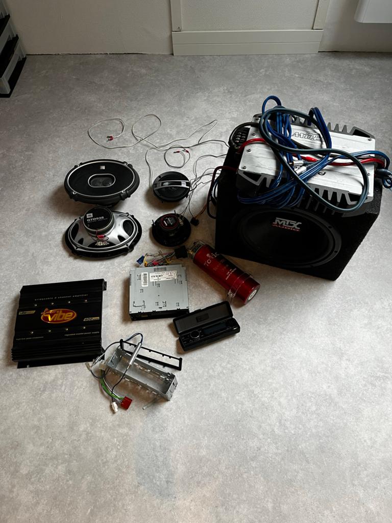 Complete Car Audio Set: Subwoofer, Speakers, Versterkers, Ra, Ophalen of Verzenden, Gebruikt